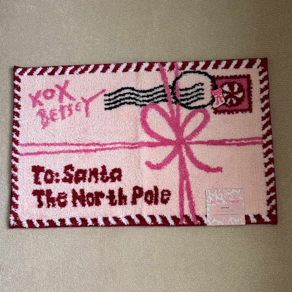 XOX Betsey Johnson Pink and Red Bathroom Mat